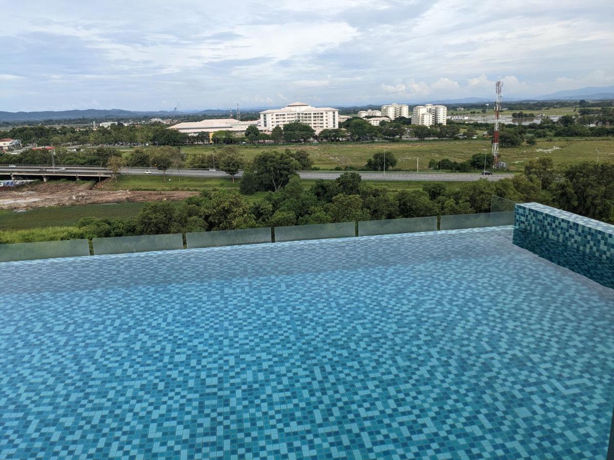 Alor Setar Imperio By Im Staycation 3Bedroom & Rooftop Pool 외부 사진