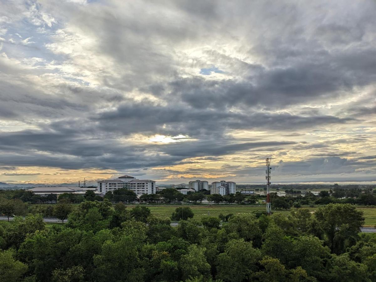 Alor Setar Imperio By Im Staycation 3Bedroom & Rooftop Pool 외부 사진